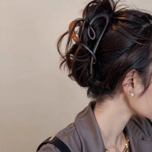 JIFANPAUL | Amber Heart Large Hair Clip