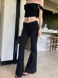 ชุดเสื้อกั๊กไหล่เดียวสีดำพร้อมกระโปรงสั้นทรงหลวมเอวต่ำ ชุดฤดูร้อนสุดเท่สำหรับผู้หญิง ROY11 ชุดเสื้อกั๊กผู้หญิงสไตล์สตรีท