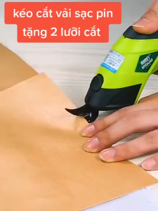 kéo cắt sạc pin cho chị em thợ may giá huỷ diệt MÀU XANH kim loại