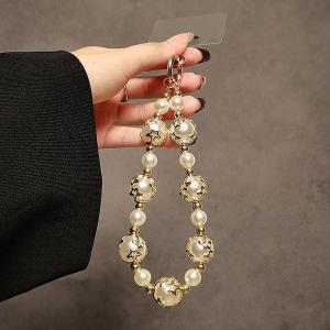 Luxury Golden Star Pearl Handheld Chain Key Cover Shell Universal Womens Stylish Brand Mobile Phone Accessories Keychains