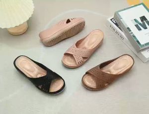 Ladies Fashionable Casual X-Strap Footwear: Minimalist Simple Elegant Comfortable Indoor Outdoor Summer Footwear Sandals Low Heel Breathable Slip On Slippers for Women/Girls