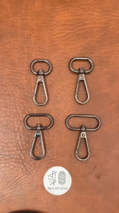 Móc Càng Cua F613 Chất Liệu Antimon Xi Mạ Đen Khói Không Gỉ Cho Đồ Da Thủ Công DIY Túi Xách