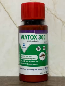 VIATOX 300 - 50ML - SẢN PHẨM PHA XỊT ĐUỔI CÔN TRÙNG DIỆT VE RẬN GHẺ MẠT MỐI MUỖI CHO CHUỒNG TRẠI CHĂN NUÔI GIA SÚC GIA CẦM
