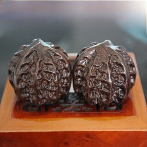 Natural Huaixing Cypress Fitness Ball for Middle-Aged And Elderly People Massaging Health Care Handheld Toy Matures Material