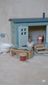 Tender Leaf Toys ของเล่นไม้ ของเล่นบทบาทสมมติ ความลับของกระท่อมในทุ่งหญ้า Secret Meadow Shepherds Hut