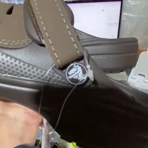 รองเท้าหัวโต cross Lite Ride Clog รองเท้าแตะผู้ชาย รองเท้าใส่ลำลอง รองเท้าแตะที่คุณผู้ชายทุกคนห้ามพลาด พื้นนิ่ม ใส่เบาสบsize M7--M11