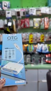 MOXOM MX-AX52 OTG 3 in 1 to lightning USB