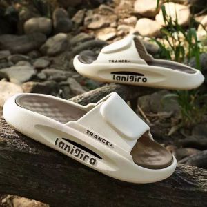 VFASION รองเท้าแตะผู้ชายแฟชั่นฤดูร้อนสวมใส่ภายนอกรองเท้าแตะสไตล์เกาหลีผู้ชายในร่มและกลางแจ้งรองเท้าแตะคู่แฟชั่นผู้ชายรองเท้าแตะชายหาด VAE098