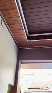 (1 Dus)Plafon PVC Motif Kayu Estetik Minimalis