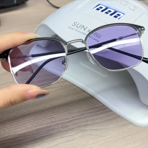 Fashion Photochromic Glasses Anti Blue Light For Men And Women Metal Frame Replaceable Lens Plain Cermin Mata