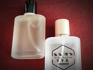 Parfum Black Opium 30 ml Berkualitas Best Seller Tahan Lama