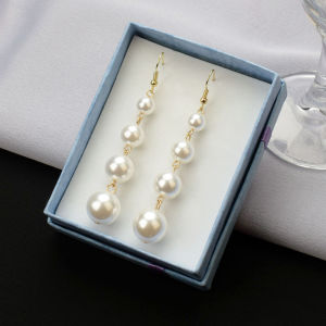  out Pearl Pendant Drop Earrings Womens Flavor Tassel Ear Jewelry Simple Elegant New Style Flag Robe Ear Decorations