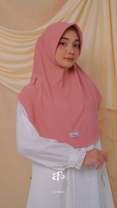 Hijab Instan Bergo Daily Shakila Size M