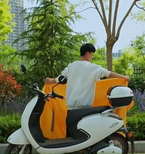 ผ้าคลุมมอเตอร์ไซค์ผ้าอ๊อกซ์ฟอร์ดแบบหนา ผ้าคลุมจักรยานขนาดใหญ่ สีสันสดใส ทันสมัย ​​ทนต่อการสึกหรอ กันฝน กันแดด และกันฝุ่น