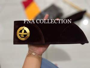 Peci pembina pramuka putri + emblim