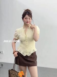 JULULOOK | Design Flattering Loose-fit Top for Plus Size with Wood Ear and Waist-accentuating Design
