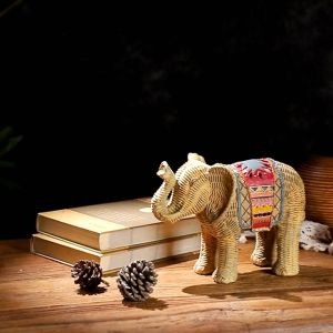 ของตกแต่งแต่งประดับทรงช้าง ใช้ตกแต่งห้องนั่งเล่น ประดับตู้วางของ ของประดับงานหัตถกรรม ของตกแต่งร้านประดับ ของตกแต่งรูปช้าง