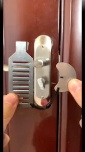1pc Portable Door Lock Latch For Travel Safety No Drill Manual Hotel Room Jammer Students School Devices For Personal Protection
