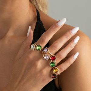 KunJoe 8Pcs/Set Trendy Exquisite Multicolor Acrylic Rhinestone Finger Ring for Women New Charm Wedding Party Rings Jewelry Gift