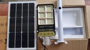 Đèn đường năng lượng mặt trời bàn chải rời thể cao cấp Sanomax 300W