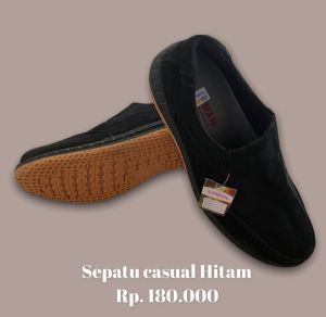 Sepatu Casual Saman Hitam
