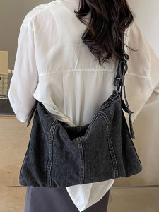Retro เดนิม กระเป๋าสะพายข้างความจุขนาดใหญ่ ผู้หญิง กระเป๋าสะพายไหล่เดี่ยวใต้วงแขน ฤดูร้อน เวอร์ชั่นเกาหลีใหม่ความรู้สึกสูง