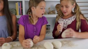 NATIONAL GEOGRAPHIC Fool’s Gold Dig Kit – 12 Gold Bar Dig Bricks with 2-3 Pyrite Specimens Inside Party Activity with 12 Excavation Tool Sets Great Stem Toy for Boys & Girls or Party Favors