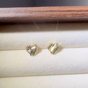TBK Heart Earring 24K Gold Stud Accessories Earrings For Women 328E