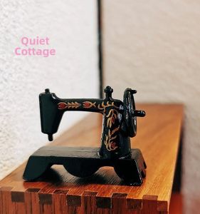 D.I.Y | Miniature Metal Sewing Machine Head Dollhouse Accessory