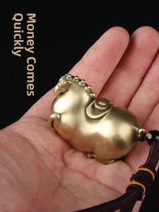 Lucky Copper Horse Keychain Purse Charm Mens Womens Pocket-sized Wealth Attraction Amulet Creative Handcrafted Home Decor