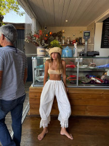 Comfortable White Lace Trim Lantern Pants Loose Casual Trousers High Waist Novelty Polyester Fiber Womens Fashion Commute Style