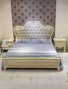 GIƯỜNG NGỦ 1M8 X2M TÂN CỔ ĐIỂN ĐUÔI DA CONG ĐẸP LẠ 911B