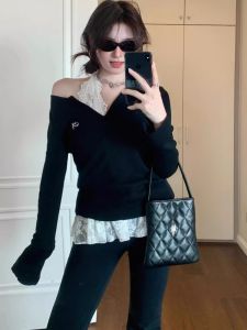 ชุดเสื้อถักไหมพรมคอวีแขนยาวลายลูกไม้สีขาว ชุดสองชิ้นสำหรับผู้หญิง ชุดทำงานสไตล์เกาหลี แขนยาว ปกติ ปกติ