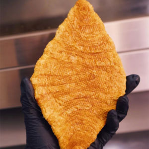 Qiyangfu Flavor Rich French Style Black Chocolate Horn Crispy Crisp Rice Crust Thin Crispy Fragrant Taste Crispy and Flat