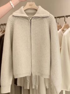 Womens Knitted Wool Cardigan Polo Collar Zipper Long Sleeve Sweater Autumn Winter Regular Fit Comfortable Soft Cashmere Coat