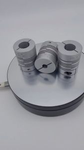 OD 32 มิลลิเมตร Beam coupling ในรูปร่าง OD 32x42 มิลลิเมตร สำหรับมอเตอร์และเพลาแบบยืดหยุ่นผลิตจากอลูมิเนียม