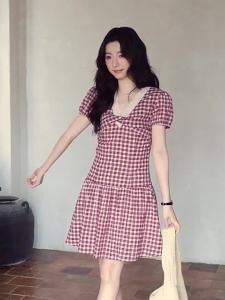 seemon | Váy liền thân phối ren kẻ ca rô cổ V màu đỏ phong cách Hàn Quốc mùa hè