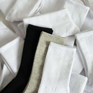 Pure Color Simple Knee High Socks for Men and Women Cotton Material All Year Round Neutral Ideal for Sports or Couples