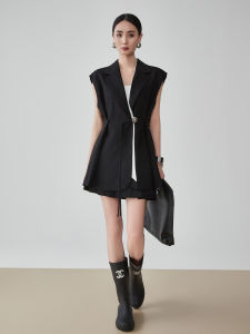XIAODADEHUA | High Class Black Sparkle Waist-tapered Suit Vest and Pleated Skirt Set