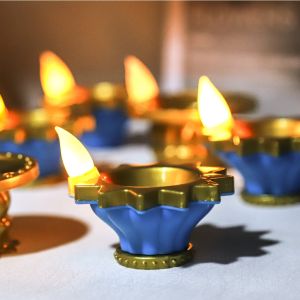 LED Candle Lamp Diwali Simulation Deepavali Decorative Candle Small Floating Decoration Oil Lamp Floating On Water LED Tea Light