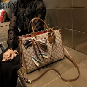 Versatile Luxury Ladies Bag Guxi Brand New 2025 Elegant Commuter Tote with Zipper Soft Handle Large Size Geometric Pattern
