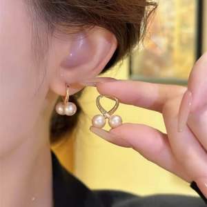 (Bebas beli 2 dapat bonus) H-Girl888 A166 Anting mutiara menyeberang warna sampanye manis titanium wanita Korea