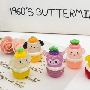 Luminous Mini Fruit Sanrio Figurine Kawaii Kuromi My Melody Cinnamoroll Micro Landscape เครื่องประดับรถตกแต่งภายในตกแต่ง