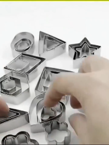 24PCS Cookie Cutter Set Stainless Steel 8 Shapes Baking Mold Kit for Biscuit Fondant Pastry
