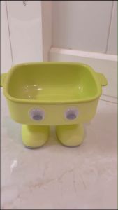 HM ชามอาหารสัตว์เลี้ยง กันลื่น กันสำลัก รูปแบบหุ่นยนต์ ยกสูง น่ารัก สุดยอด เสริมความสะอาง ราคาที่พัฒนาไว้ในราคาที่ระบุ!