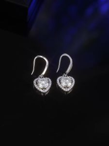 LOVETIA Anting Moissanite Perak Asli 925 1.0 Ct Hati Wanita Korea Earring Sertifikat GRA BTEZ008