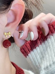Elegant 925 Silver Needle Pearl Earrings with Golden Butterfly Knot Versatile Autumn Winter Fashion Jewelry for Women