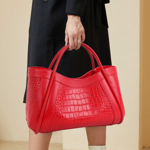 Aidrani กระเป๋าถือผู้หญิงลายจระเข้กระเป๋าขนาดใหญ่สีแดงทำจากหนังวัวนุ่มแนะสวมสบาย