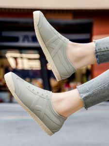 College Style Womens Low-Top Slip-On Rain Boots Waterproof Non-Slip Kitchen Work PVC Shoes Fashionable Soft Water Shoes