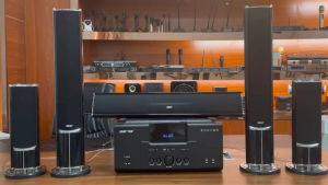 1 ลําโพง ซับวูฟเฟอร์ ลําโพงบลูทูธ ลําโพงฮอร์นฟูลเรนจ์ เป็นชื่อที่กำหนดขึ้นว่าจะเชื่อมต่อคอมพิวเตอร์ โทรศัพท์ ดิสก์ U รองรับไมโครโฟน